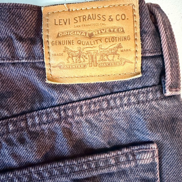 Levi’s Premium “Icon Skirt” Denim Mini – Size 28 - Picture 3 of 5